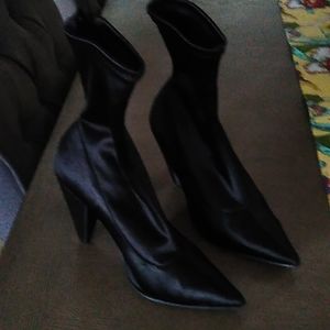 Ankle boots